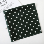 Bandanas &Scaron;alikai Kvadratinė skara Satino galvos skara Mink&scaron;to &scaron;ilko jausminga nosinaitė Polka ta&scaron;ku marginta skara tamsiai žalia spalva