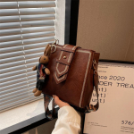 Senjorams skirtas retro mažas krep&scaron;ys moteri&scaron;kas pavasario ir vasaros naujos tendencijos crossbody krep&scaron;ys mažas kvadratinis krep&scaron;ys madinga rankinė per petį