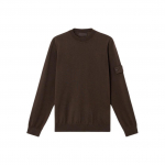 Stone Island Ghost serijos laisvo kirpimo megztinis su nuleistais pečiais, briaunota apykakle, apvalia i&scaron;kirpte ir ilgomis rankovėmis, patogus, kasdienis K2S155100074S00FC-V0070 S