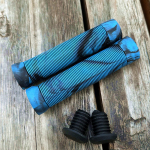 Universalios dryžuotos neslidžios guminės dviračių rankenos, mink&scaron;tos rankenos kalnų dviračiams