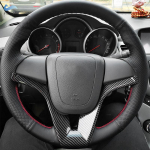 Skirta Chevrolet Cruze 2009-2014 Aveo 2011-2014 Orlando 2010-2015 Ravon R4 2016-2018 Automobilio vairo rankinio siuvimo odinis užvalkalas red line