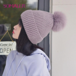SOMALER žieminė megzta vilnos mi&scaron;rainė kepurė su kailiuku mergaičių moteri&scaron;ka madinga pūkuota &scaron;ilta snapukė pomponinė skrybėlė moteri&scaron;ka rudens rudens laisvalaikio kepurė juoda