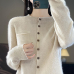 Moteri&scaron;kas ka&scaron;myro megztinis apvalia kaklelis, Qinghe ka&scaron;myras, 30% ka&scaron;myras 70% vilna, žieminis megztas megztinis rudens megztinis ka&scaron;myro megztinis L smėlis