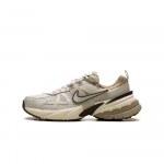 Nike V2K Run Light Orewood Brown EU 44.5 ruda