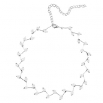 Moterų &scaron;akotų dirbtinių perlų karoliukais papuo&scaron;tas kaklo papuo&scaron;alas vakarėliui