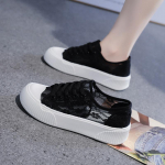 White Shoes Moteri&scaron;ki batai Vasariniai Nauji Vienviečiai kvėpuojantys tinkliniai batai Tu&scaron;čiaviduriai ploni ir viską atitinkantys sportiniai lentos batai 35 juoda