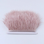 5 metrų pūkuotos baltos stručio plunksnos 8-10 cm plunksnų juostelė vestuvių vakarėliui. L