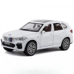 Nauja 1:32 mastelio BMW X5 lydinio automobilio modelis, lietas žaislas, &scaron;viesa, garsas, visureigis, 6 atidaromos durys, miniatiūrinė transporto priemonė, vaiki&scaron;ka kolekcija, dovana, pikapas, ornamentai balta