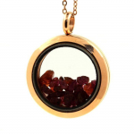 Pierres et Min&eacute;raux. Collier Rubis brut. Mod&egrave;le M&eacute;daillon 25 mm. Couleur Or rose.