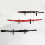 Ant sienos tvirtinamas medinis kardo stovo laikiklis kabliuko kabliukas Reguliuojamas ekrano stovo peilis Cosplay lazdelės kardas samurajų stovui