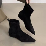 Plok&scaron;tieji aulinukai moterims Smailus pir&scaron;tas Madingi batai 2026 Zom&scaron;iniai žieminiai batai Naujas Walking Brand Komfortas Gotikiniai Mujer Botas 40 juoda