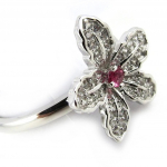 Bague argent 'Vahin&eacute;' rose blanc