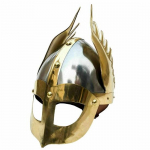 Viduramžių vikingų sparnuotas normanų &scaron;almas i&scaron; plieno ir &scaron;arvų vikingų &scaron;almas