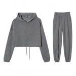 2 vnt./komplektas Moteri&scaron;kos vir&scaron;utinės kelnių komplektas su gobtuvu ilgomis rankovėmis, rai&scaron;teliais su gobtuvu. S juoda