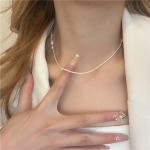 Sidabrinės spalvos spindintys raktikaulio grandinės karoliai moterims Vyrams Trend putojantys Choker karoliai Eleganti&scaron;ki raktikaulio grandinės karoliai vakarėlio apykaklės papuo&scaron;alai sidabras