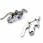 1 vnt. žemo koto prispaudžiamosios pėdelės laikiklis, užsegamas prispaudžiamos pėdelės adapterio siuvimo priedai, skirti broliui Janome Singer siuvimui