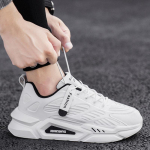 Vyri&scaron;ki kasdieniai batai Nauji užri&scaron;ami patogūs fitneso batai Vyri&scaron;ki madingi sportbačiai Lauko neslystantys kvėpuojantys batai Zapatos de hombre 39 balta