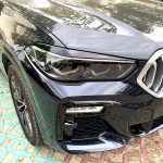 2vnt ABS blizgus priekiniai žibintai Evil Eyebrows vokai, skirti BMW F15 F16 G05 G06 X5 X6 25d 30d 40e M50i M450d x-Drive 2013-2022 m. F15 F16 Carbon Look