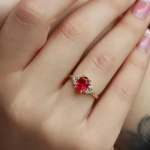Nuostabus 1,55 ct rubino brangakmenio žiedasRubino žiedas, Ovalo pjūvio rubinas, 925 prabos sidabro solitero žiedas M raudona
