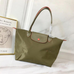 Naujas dizainerio krep&scaron;ys nailonas moteri&scaron;ki rankiniai krep&scaron;iai su logotipu koldūnas paplūdimio krep&scaron;ys prabangūs firminiai pirkinių krep&scaron;iai su odine rankena rankinės L 31cm