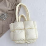 Žieminė moteri&scaron;ka rankinė i&scaron; kosminės medvilnės Nauja kasdienė moteri&scaron;ka peties rankinė Pūkinė madinga moteri&scaron;ka delninė 31x12x29cm balta