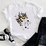 (Azijos dydis)Top Leopard Love Heart Trend Mieli madingi mar&scaron;kinėliai Moteri&scaron;ki spausdinti drabužiai Laisvalaikiai trumpomis rankovėmis moteri&scaron;ki grafiniai mar&scaron;kinėliai S