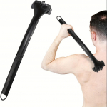 Vyri&scaron;kas kūno skustuvas Back Shaver &bdquo;pasidaryk pats&ldquo; leidžia per kelias minutes nusiskusti nugaros plaukus pakeitus peiliuką ir atsisveikinti su gėdingais nugaros plaukais visam laikui. 1 PC juoda