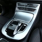 Automobilio stiliaus konsolės pavarų skydelio rėmas Konsolės pavarų perjungimo skydelio dangtelio apdaila Mercedes Benz E-Class W213 2016-18 ABS anglies pluo&scaron;to Sliver Color