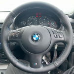 BMW 330i 540i 525i 530i 330Ci BMW E46 M3 E39 Automobilio vairo apdangalas su pynimu Mikropluo&scaron;to oda Automobilio priedai Black Thread