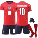 2026 m. Pasaulio taurės Anglijos i&scaron;vykos mar&scaron;kinėliai 10 Bellingham Futbolo mar&scaron;kinėliai Gerbėjų leidimas Kvėpuojanti greitai džiūstanti sportinė apranga 16 raudona