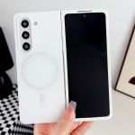 Prabangus odos jutimo magnetinis belaidžio įkrovimo sulankstomas telefono dėklas, skirtas Huawei Samsung OPPO VIVO Xiaomi sulankstomas telefono dangtelis VIVO X Fold 2 balta