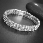 Kalnų kri&scaron;tolinio akmens grandinėlė 2 3 4 5 eilučių putojantis deimantinis tamprus kri&scaron;tolinis daugiasluoksnis Pasirenkama madinga sidabrinė apyrankė kulk&scaron;nies kri&scaron;tolinio akmens pėdų puo&scaron;mena