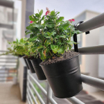 Kabinamas gėlių vazono laikiklis su kabliu, česnakų laikymo bėgelis, balkono vazonas, geležinis kibiras skirtas juoda