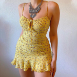 Moteri&scaron;ka pavasario/vasaros &bdquo;Camisole&ldquo; mini seksuali, gėlėta, i&scaron;kirpta krūtinės suknelė. L