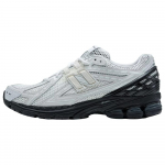 Comme des Gar&ccedil;ons Homme x New Balance 1906R Balti Juodi Vyri&scaron;ki Sportbačiai M1906RCO 41.5