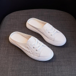 Natūralios odos Baotou Pusinės &scaron;lepetės Moteri&scaron;ki Vir&scaron;utiniai Drabužiai Vasaros Naujas Stilius Lazy Slip-On Mink&scaron;tas Padas Pusiau &scaron;lepetės Maži Balti Batai 35