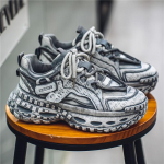 Madingi vyri&scaron;ki sportbačiai prabangūs masyvūs laisvalaikio sportbačiai vyrams auk&scaron;tį didinantys tėčio batai kvėpuojantys sportiniai batai vyri&scaron;ki sportbačiai 39 pilka