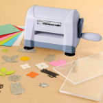 &scaron;tampavimo ir i&scaron;kirtimo ma&scaron;ina, &bdquo;pasidaryk pats&ldquo; projektai, rankinio scrapbookingo priedai, skirti balta