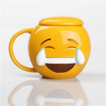Animacinis Emojis Keramikinis Puodelis Su &Scaron;ypsena Ir Dangteliu Biuro Naudojimui Cry
