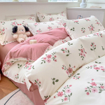 Stilingas vienspalvis patalynės komplektas - 3 arba 4 dalys, puikiai tinka bendrabučiams (1.5m/1.2m) 1.5m four-piece set