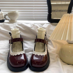 Madingi moteri&scaron;ki mokasinai Oxfords sekliu kra&scaron;tu moteri&scaron;ki batai apvaliu priekiu Mary Janes platforminiai įsispiriami odiniai nauji vasariniai batai moteri&scaron;ki 35 bordinė