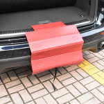 Sulankstomos augintinių laiptelės su kilimėliu Plastikinis &scaron;unų pandusas automobiliui Auk&scaron;tos kopėčios vidutinio dydžio ir dideliems &scaron;unims raudona