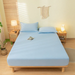 Mink&scaron;ta ir lygi vienspalvė &scaron;lifuota medvilninė paklodė viengulėms ir dvigulėms lovoms, užtikrinanti komfortą ir apsaugą nuo dulkių. 200cm*220cm Single Fitted Sheet dangaus mėlyna spalva