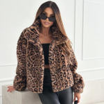 Žiemos rudens moteri&scaron;ki leopardo ra&scaron;to pliu&scaron;iniai trumpi &scaron;varkeliai ilgomis rankovėmis Eleganti&scaron;ki stori aksominiai plius dydžio &scaron;ilti paltai Moteri&scaron;ki madingi gatvės laisvi paltai 25 000 S