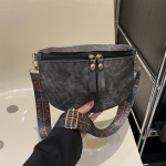 Moteri&scaron;ki PU odiniai liemens krep&scaron;iai Stilingas Hobo Vienspalvis Krep&scaron;ys ant peties Prabangus dizainerio sukurtas krūtinės krep&scaron;ys Platus dirželis Fanny Pack 23.5x0.5x16.5cm