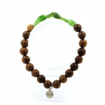 Pierres et Min&eacute;raux. Bracelet Jade n&eacute;phrite de Sib&eacute;rie (Russie) + Perles bois 8 mm. Fabriqu&eacute; en France.