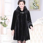 Moteris Natūralūs kailiniai Moteri&scaron;ki žieminiai tikro kailio audinės striukė Kailinukai su gobtuvu Moteri&scaron;ka mada Megzti &scaron;ilti žieminiai drabužiai Paltai