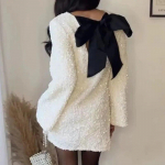 2024 m. Seksuali, blizgučiai su rai&scaron;teliu be nugarų, lankas, madinga moteri&scaron;ka suknelė vakarėliui, klubui, vakariniam pokyliui, chalatas su i&scaron;kirpte ilgomis rankovėmis 30499 XXXL balta