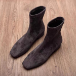 Madingi plok&scaron;čiapadžiai Ankle Boots Suede &Scaron;ilti Moteri&scaron;ki Batai Žieminiai Prekinis ženklas Kvadratinė noselė Laisvalaikio Chelsea 2025 Trend Žemi kulniukai Sniego batai Mujer Zapatos 35 pilka spalva