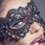 Xiyin Helovino nėrinių pusės veido maskaradinė kaukė moterims